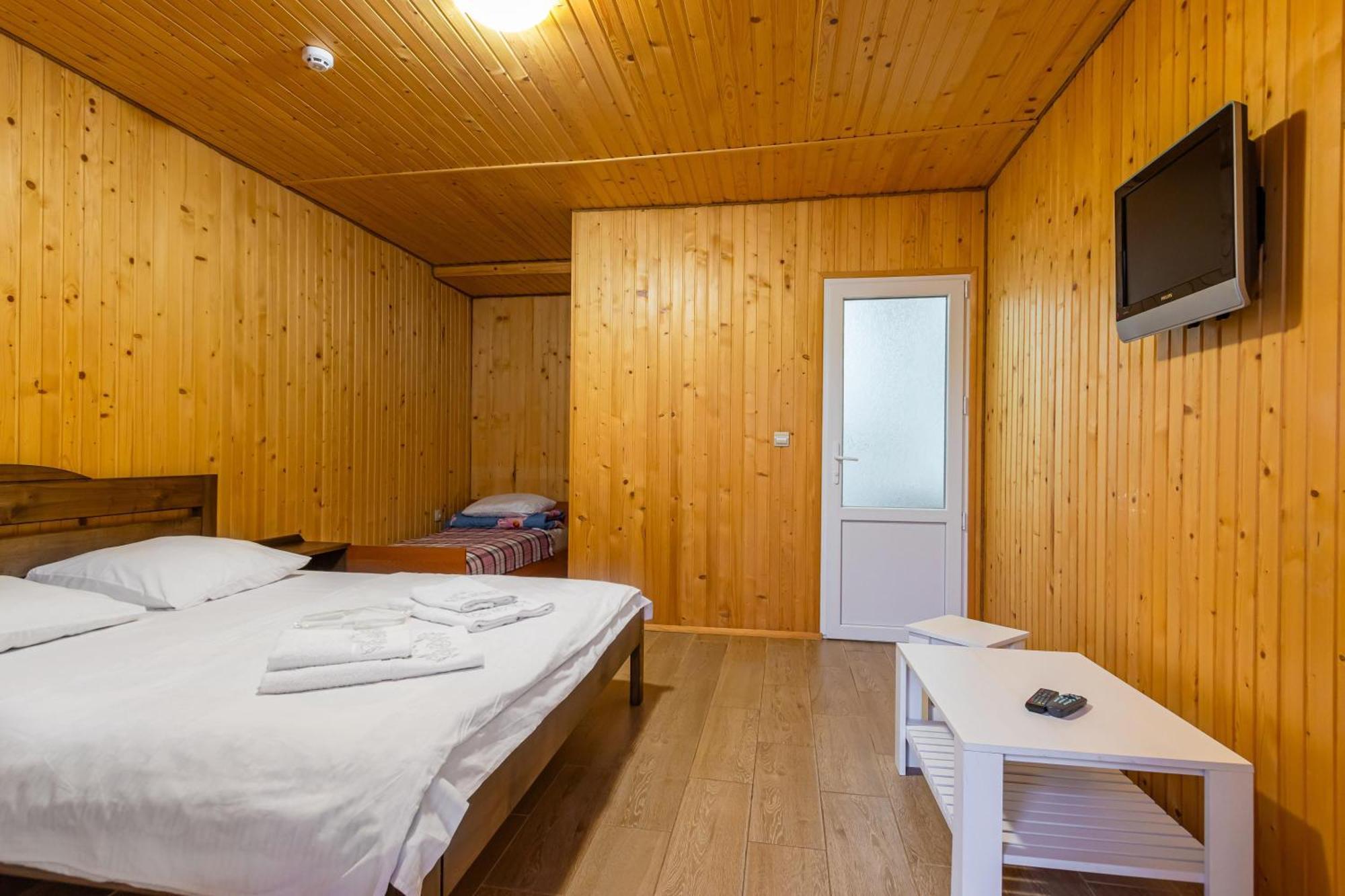 Romantik Solotvyno Εξωτερικό φωτογραφία